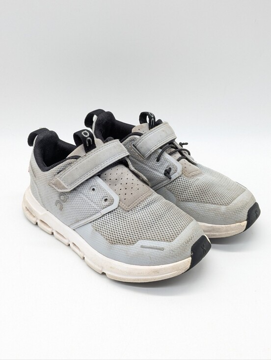 On Clouds Other - On Cloud Play Grey Glacier White Hook & Loop Kids Sneaker 11.5